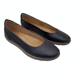 Earth Landen Black Leather Ballet Flats Business Casual 7.5